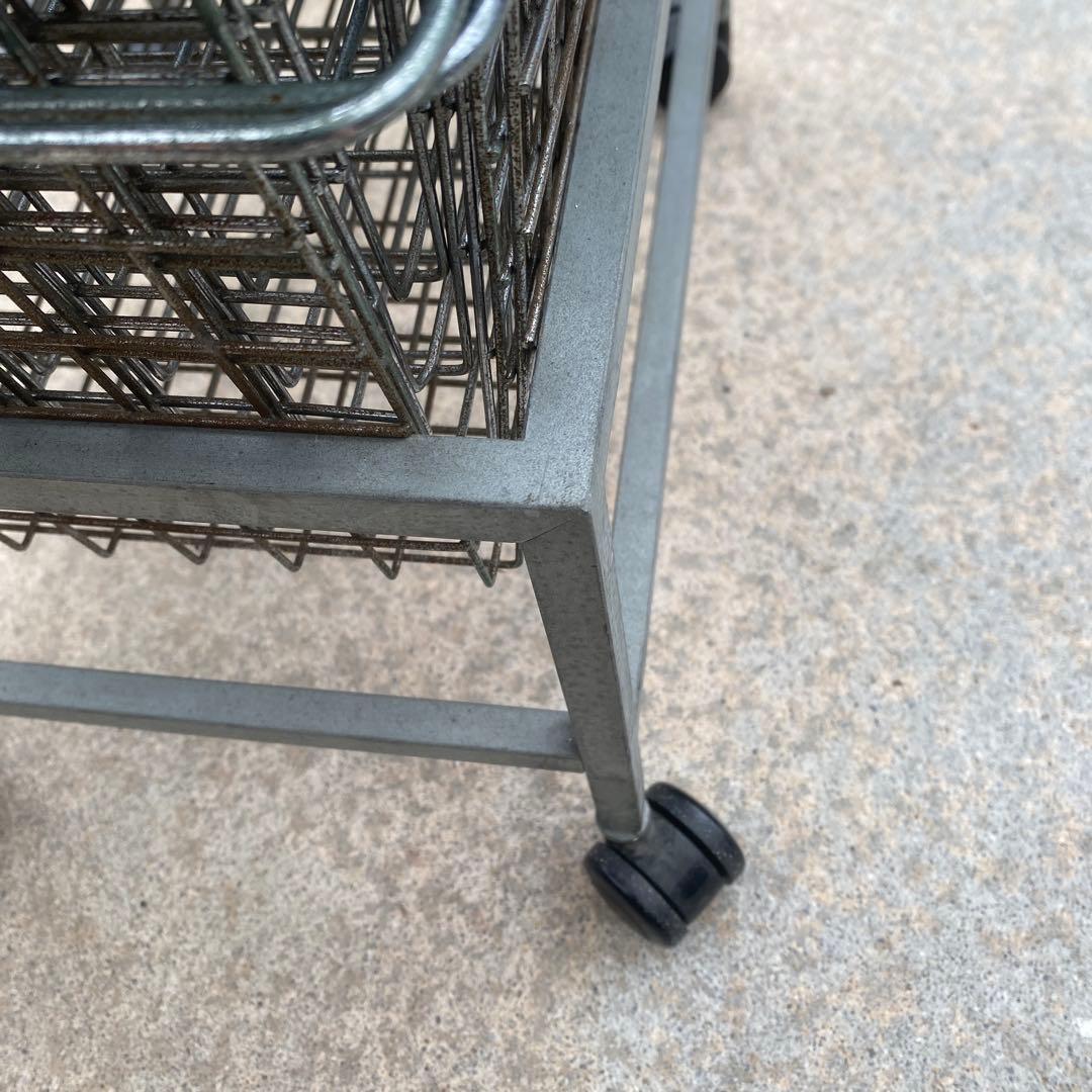 キャスター付き　スチールラック　おしゃれ　レトロ