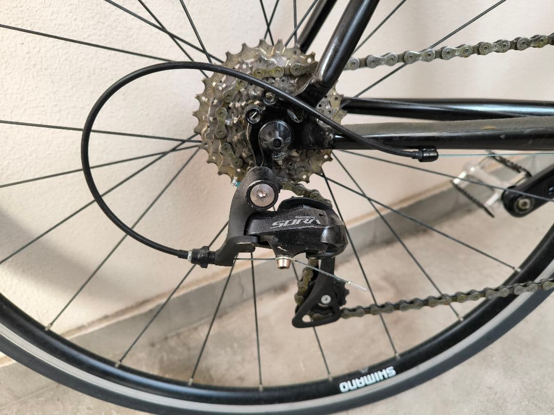 アートサイクルスタジオ　ロードバイク　タイヤ、ブレーキ　ハンドル等新品