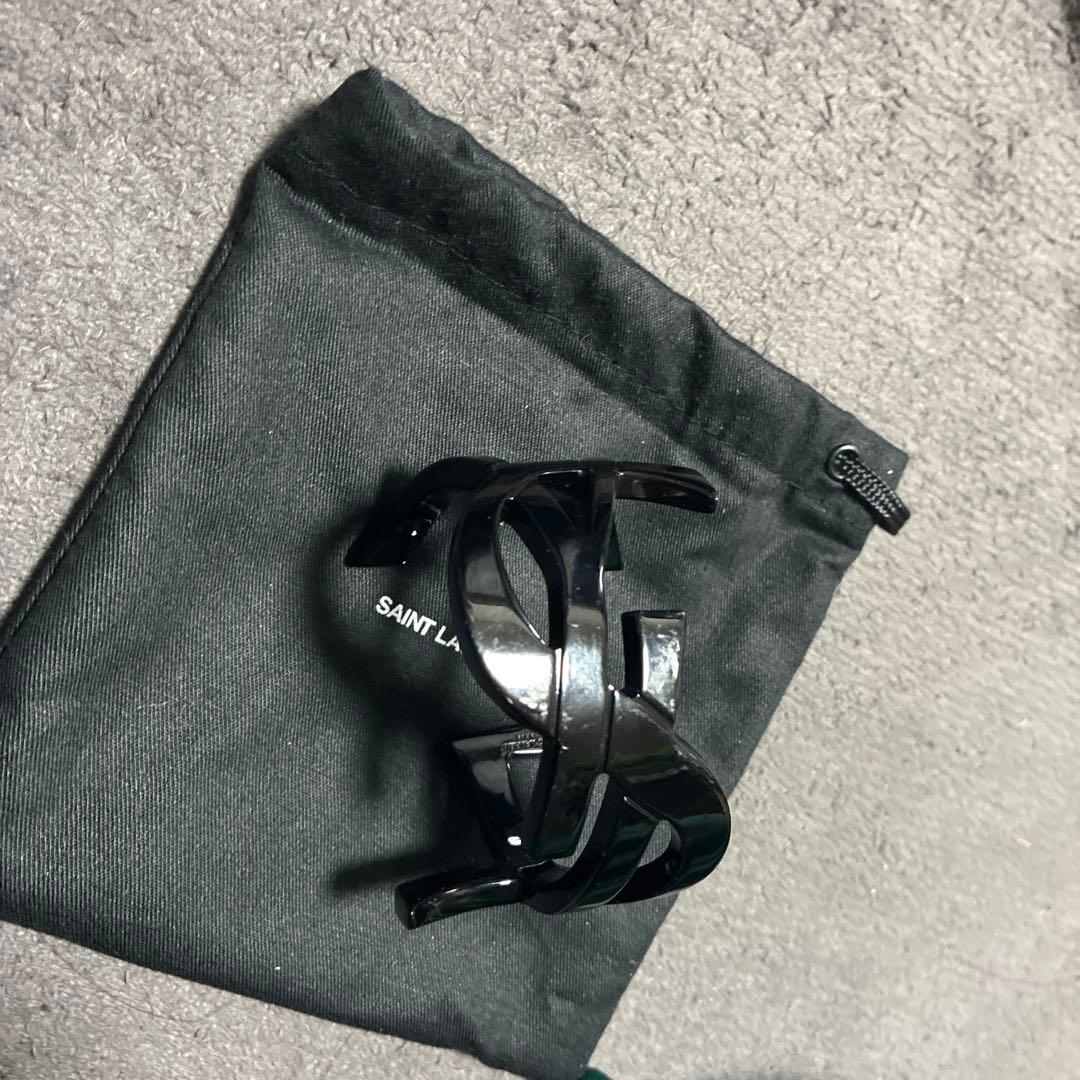 サンローラン　カサンドラ　ロゴ　ysl バングル　ブレスレット　0710