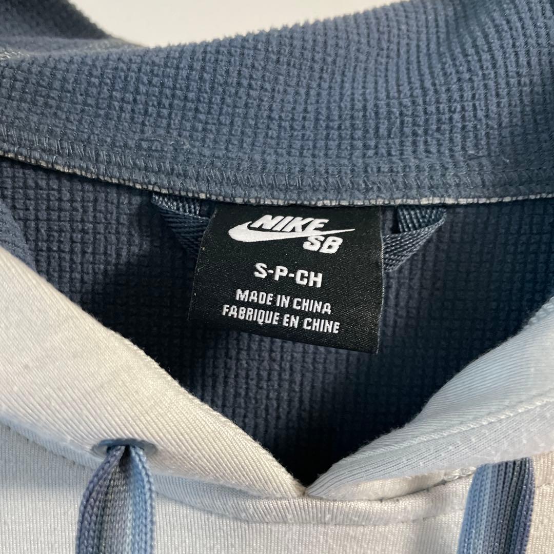 NIKE SB スノーボード　パーカー　撥水加工