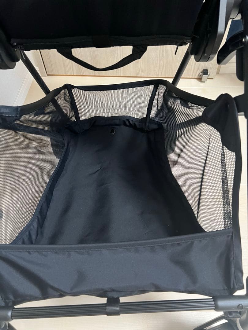サイベックス　メリオカーボン　2024 cybex MELIO ブラック　美品