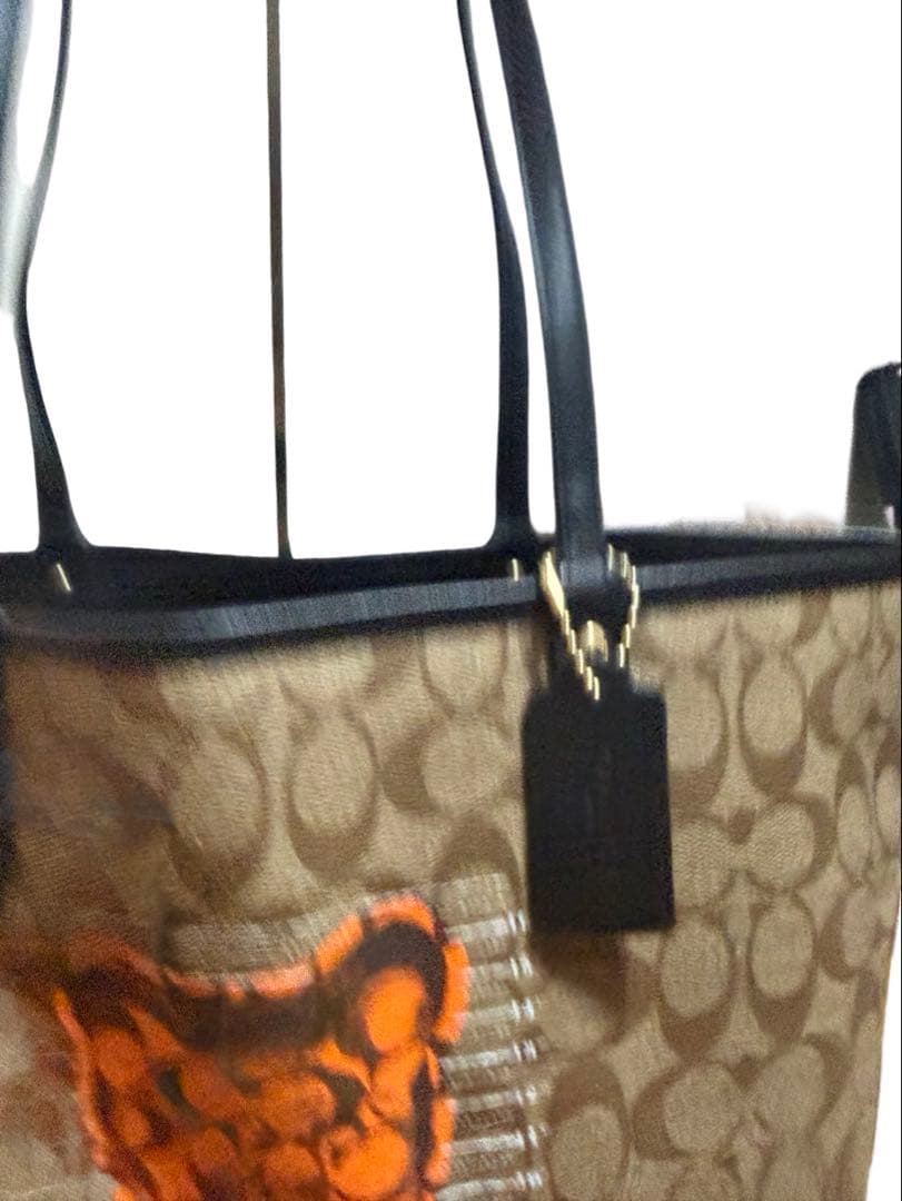 ほぼ新品，COACH コーチ シグネチャー トートバッグ ストーリーパッチ