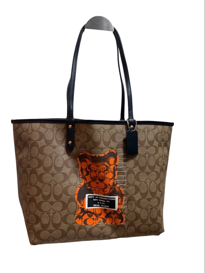 ほぼ新品，COACH コーチ シグネチャー トートバッグ ストーリーパッチ
