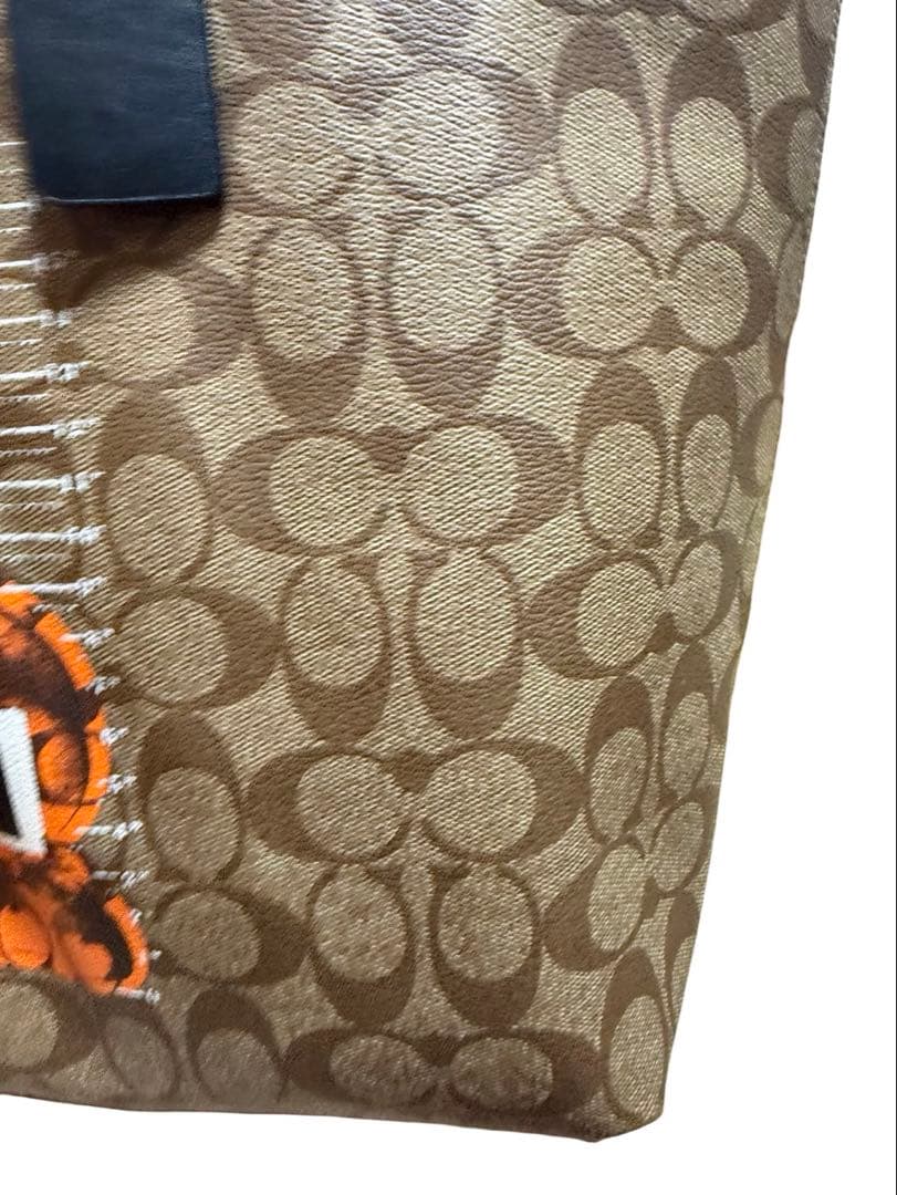 ほぼ新品，COACH コーチ シグネチャー トートバッグ ストーリーパッチ