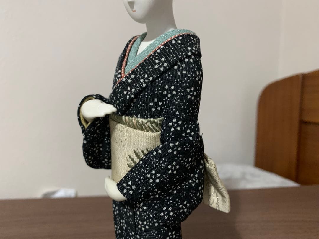 人形作家　片桐　信　人形作品　人間国宝　堀柳女師事