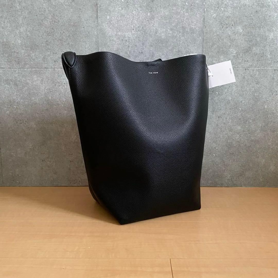 【新品未使用】ブラック トートバッグ ラージTHE ROW風