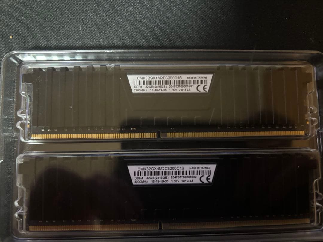 メモリー CORSAIR VENGEANCE LPX DDR4 32GB 3200Mhz