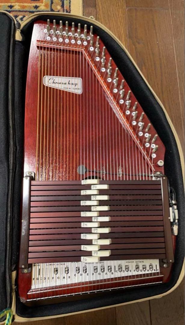 東海楽器のクロマハープ