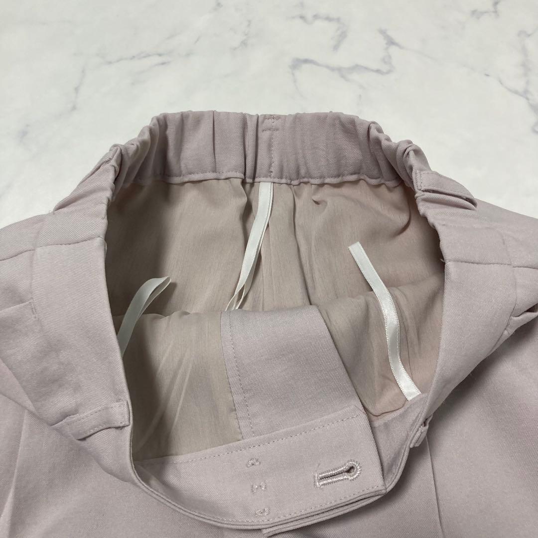 美品　インディヴィINDIVI ノーカラーパンツスーツ　ベージュ系　サイズ36