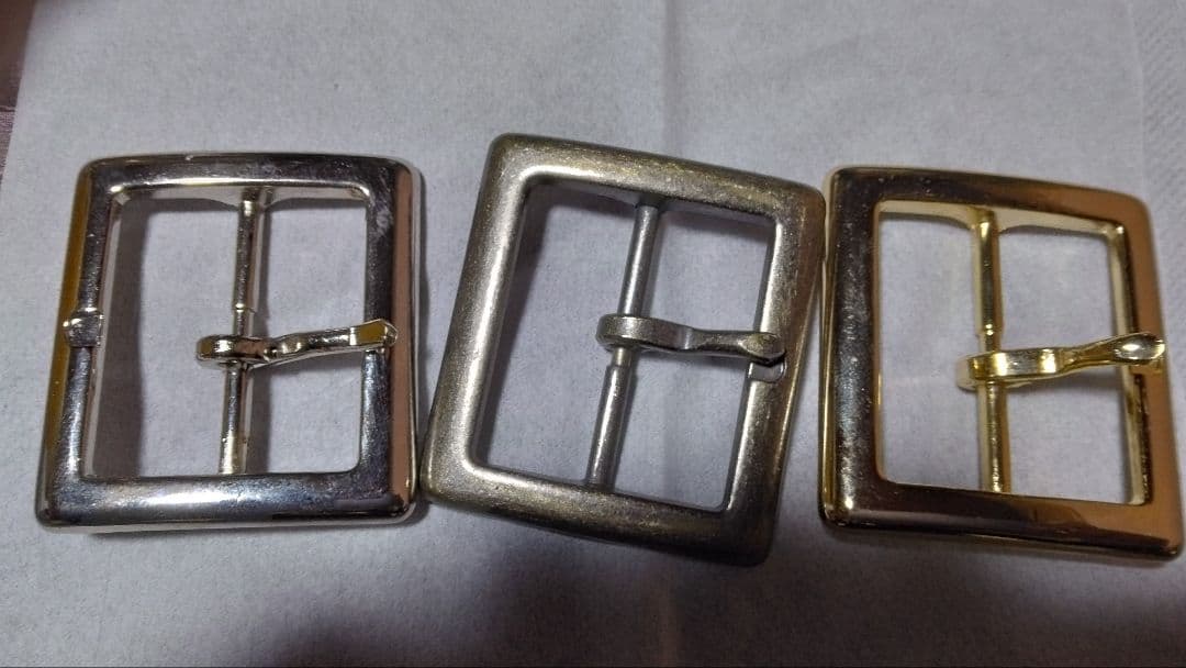 昭南ベンズレザースタッズベルトニッケル&ブラス　アクアブルー