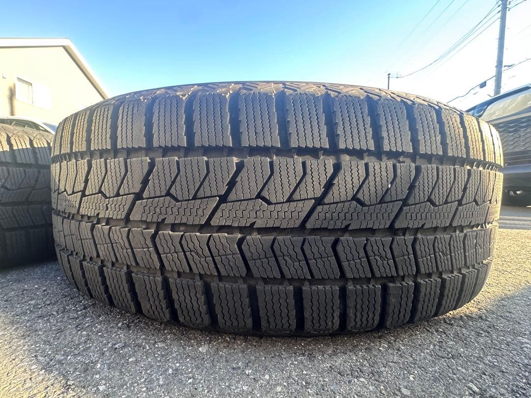 TOYOタイヤ　スタッドレス　ホイール付き4本セット　シュナイダー