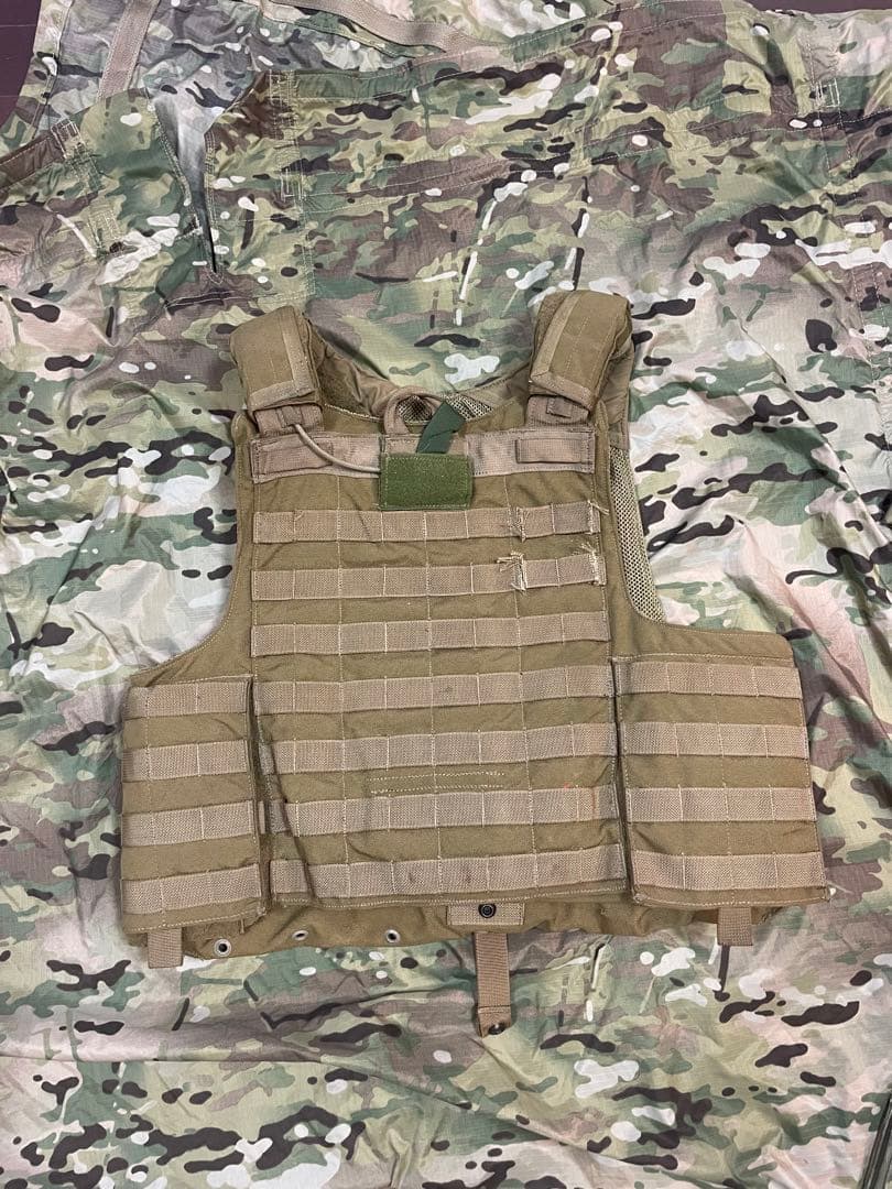 実物 米軍放出Eagle Industries mar-ciras M71