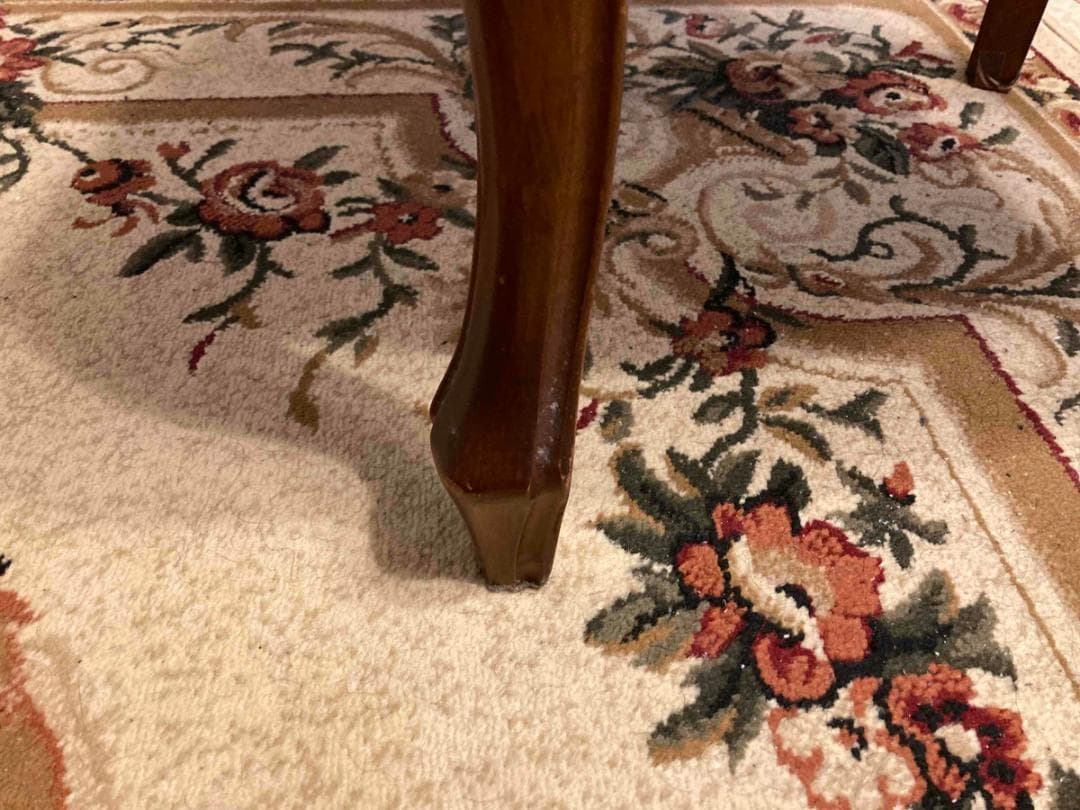 アンティーク／ダイニングチェア／ブラウン／猫脚／彫刻デザイン／ベロア調