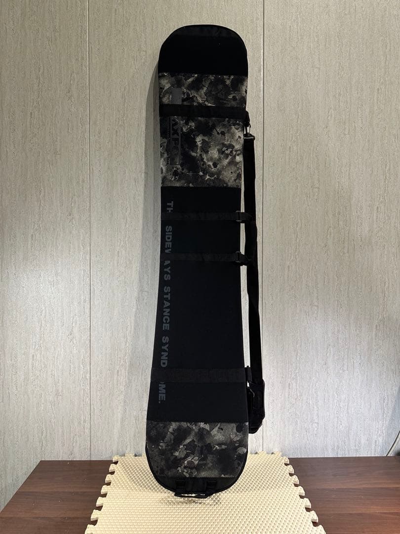 美品　SALOMON XLARGE スノーボード 153cm ケース付