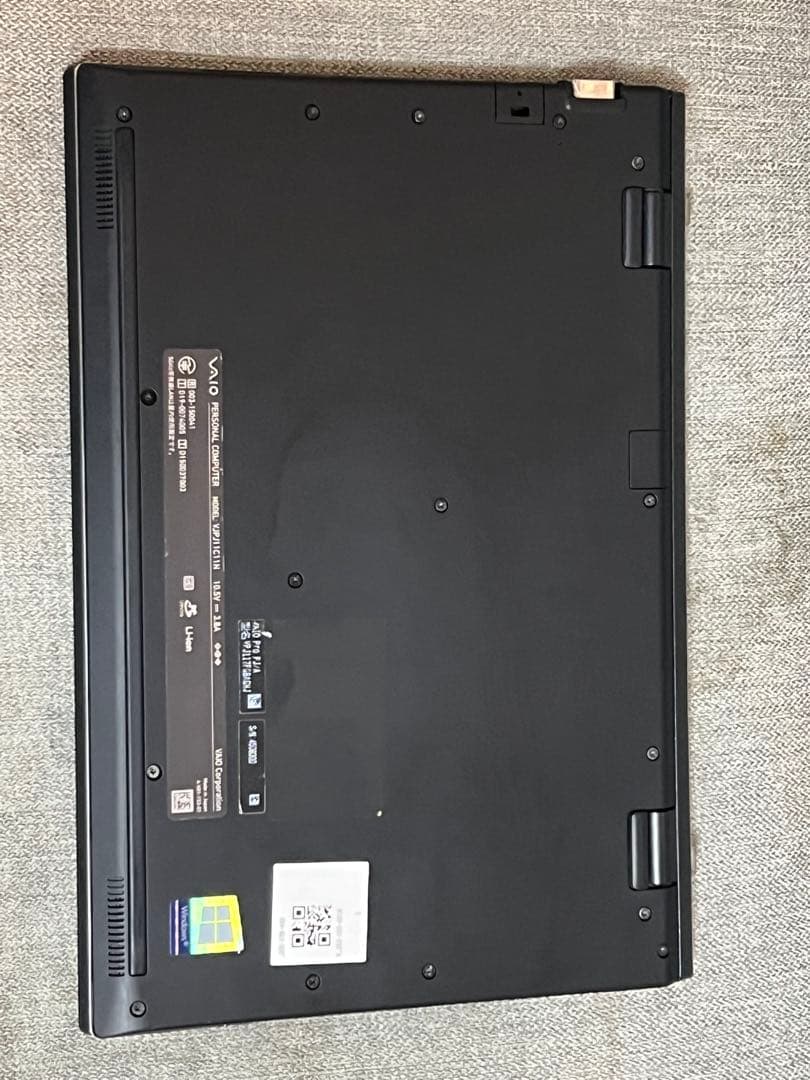 【美品】VAIO VJPJ11C11N　8GB / 256 GB