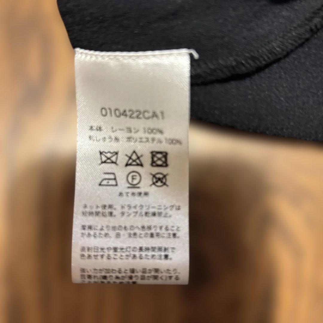 ヌキテパ　黒ワンピース