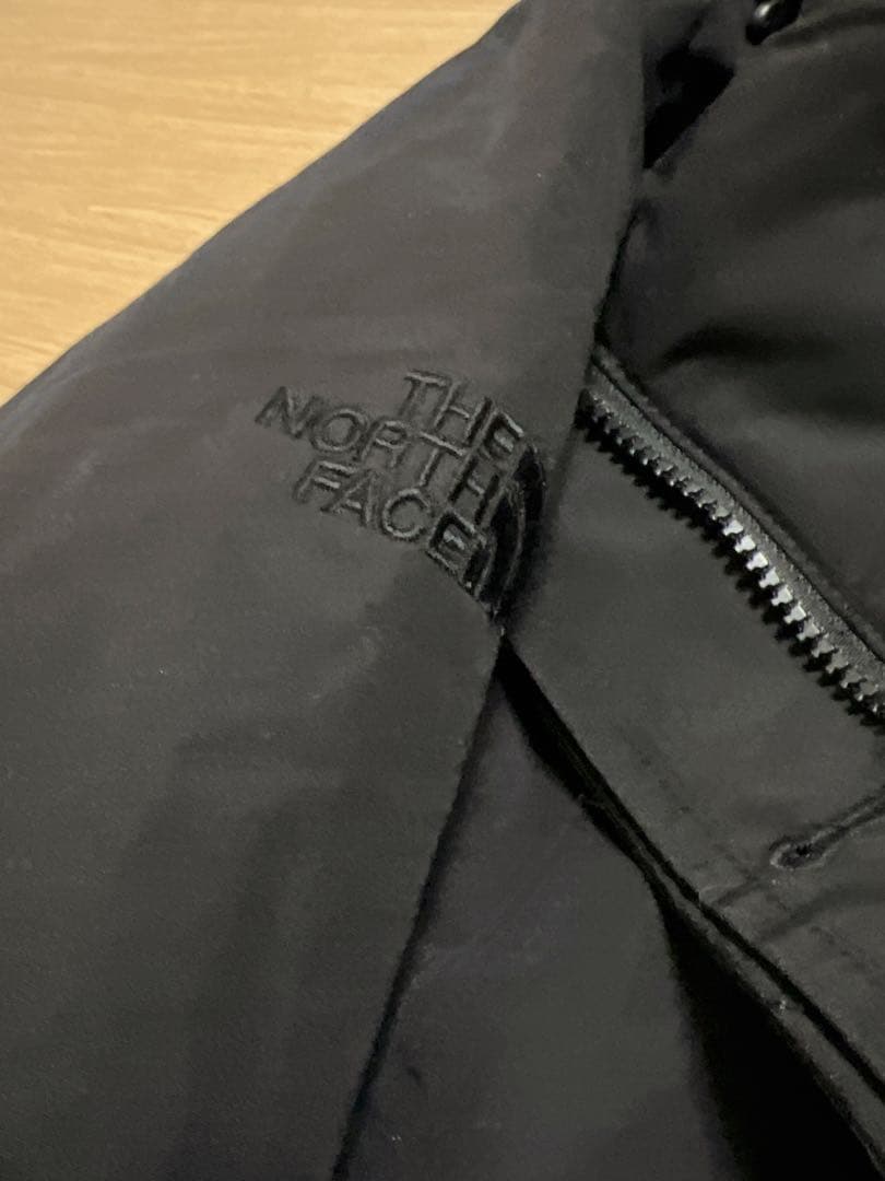 L ウィメンズ　McMurdo ブラックダウンジャケットノースフェイス