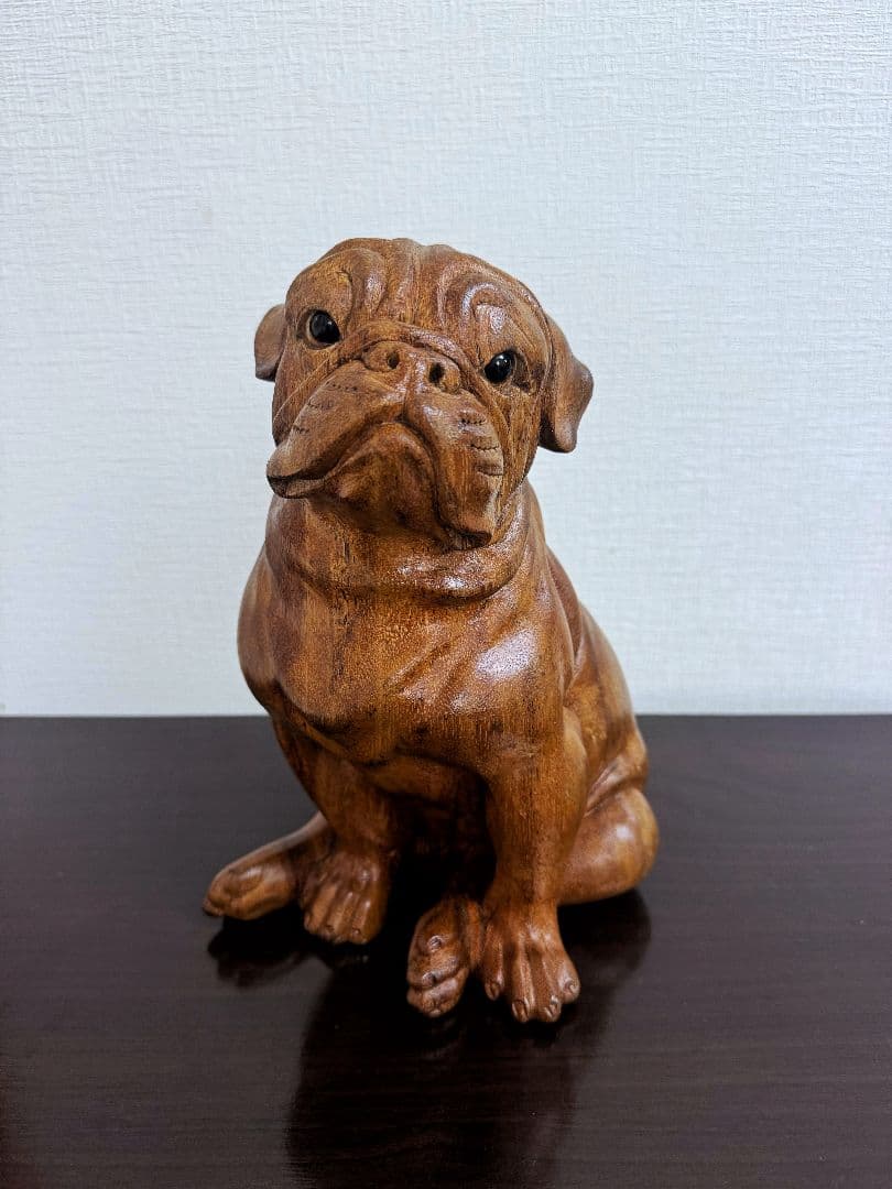 スワールウッド　天然無垢材　パグ　木彫り　手彫り　犬の置物　ハンドメイド　木製