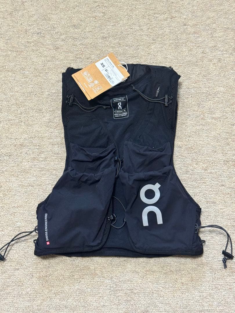On Ultra Vest 10L 新品未使用