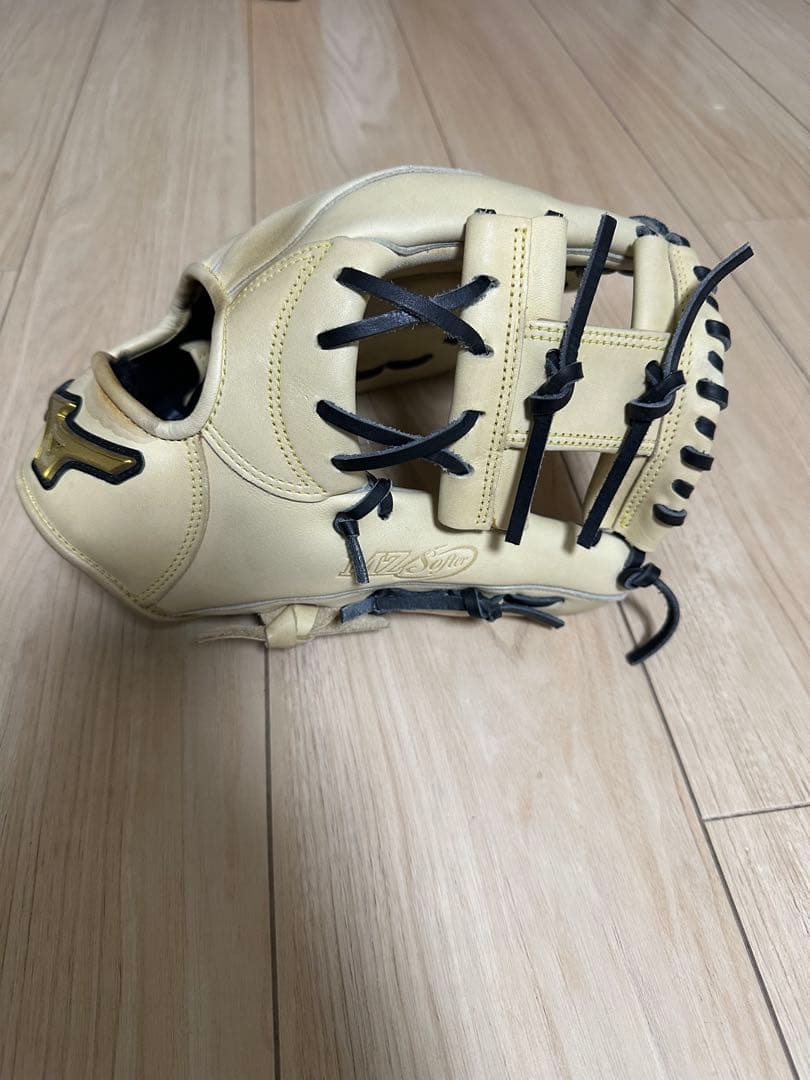 ミズノ 軟式グローブ アイボリー