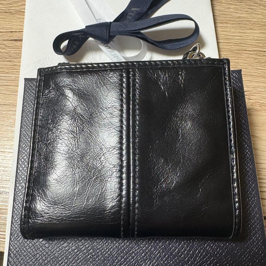 【値下げ】プラダ　美品　ソフトルックスレザー　メンズ二つ折り財布