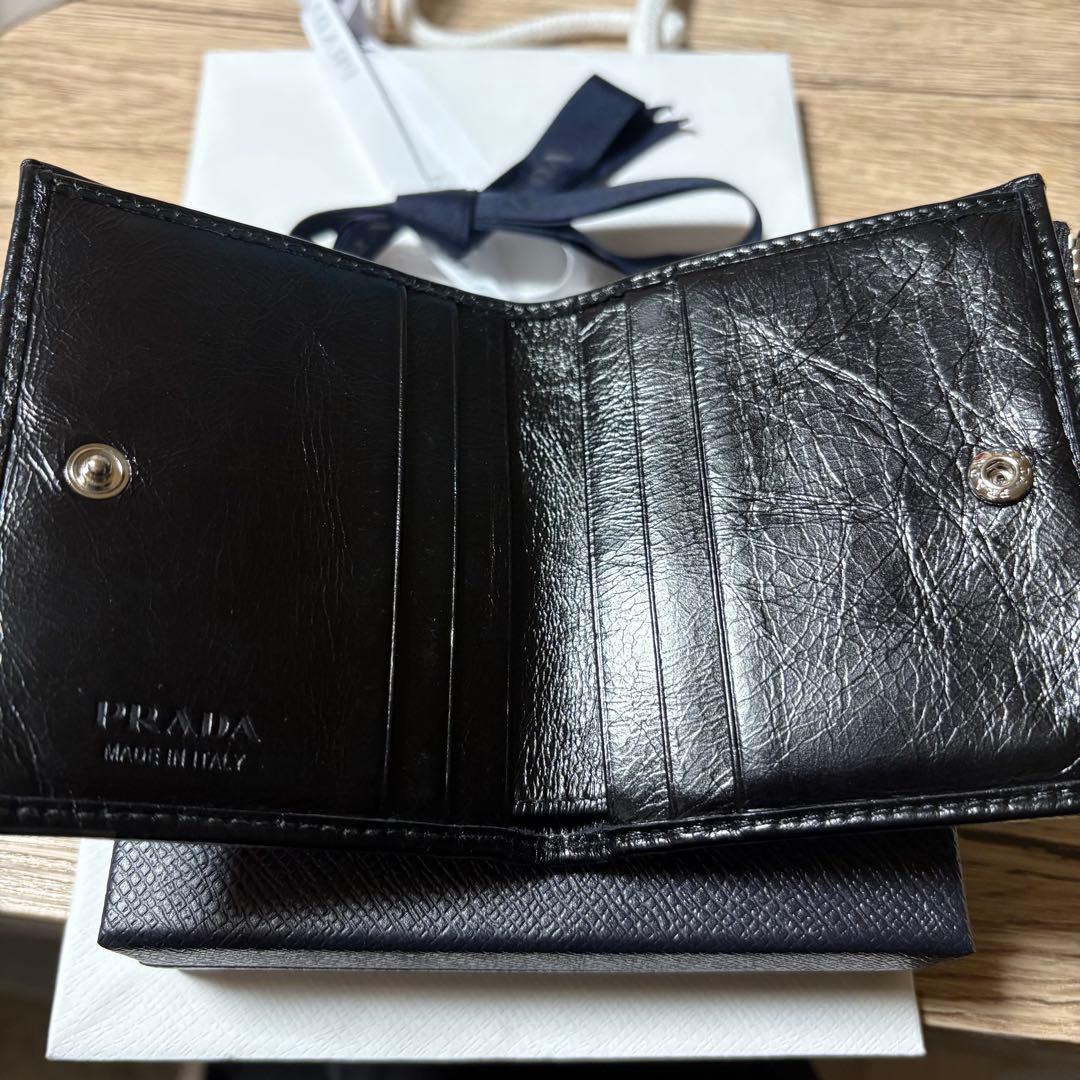 【値下げ】プラダ　美品　ソフトルックスレザー　メンズ二つ折り財布