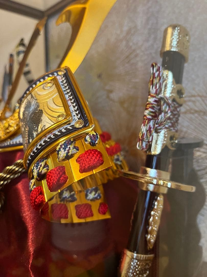 【新品未使用】兜アクリルケース入り　五月人形