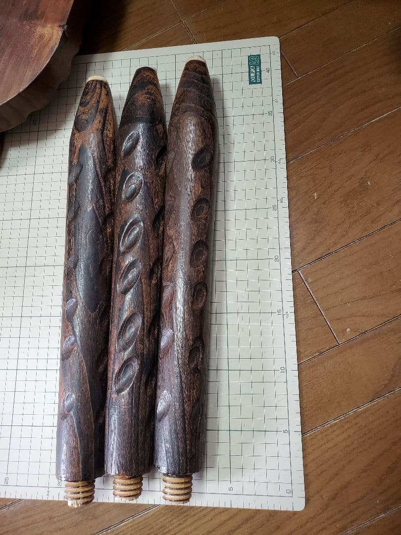 ヴィンテージ✨スペイン製三つ脚スツール店舗什器花台折り畳み式アニマルチェア3点✨