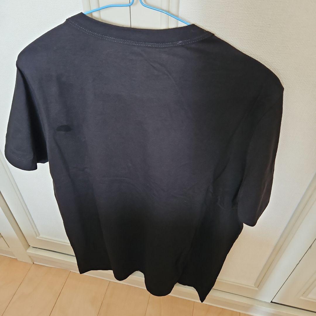 FENDI ロゴ入り 黒 Tシャツ 新品未使用品タグ付きサイズ42(L〜XL)