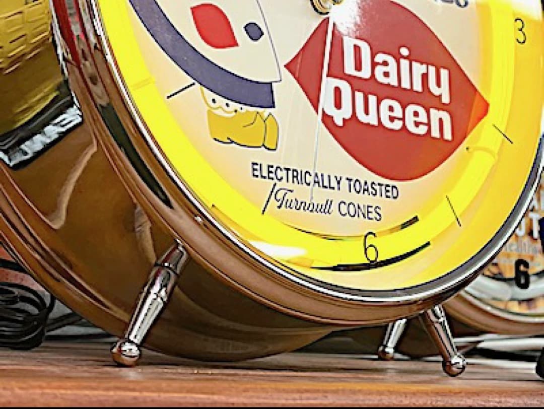 ネオンアラームクロックDAIRY QUEEN SOFT CREAM se0832