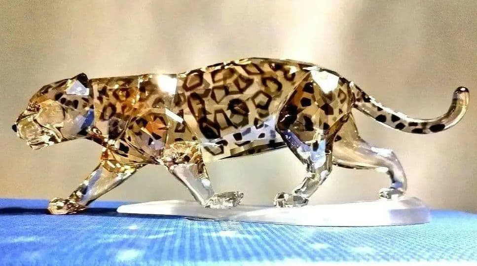 レア　スワロフスキー 『ジャガー　Golden Shine』置物