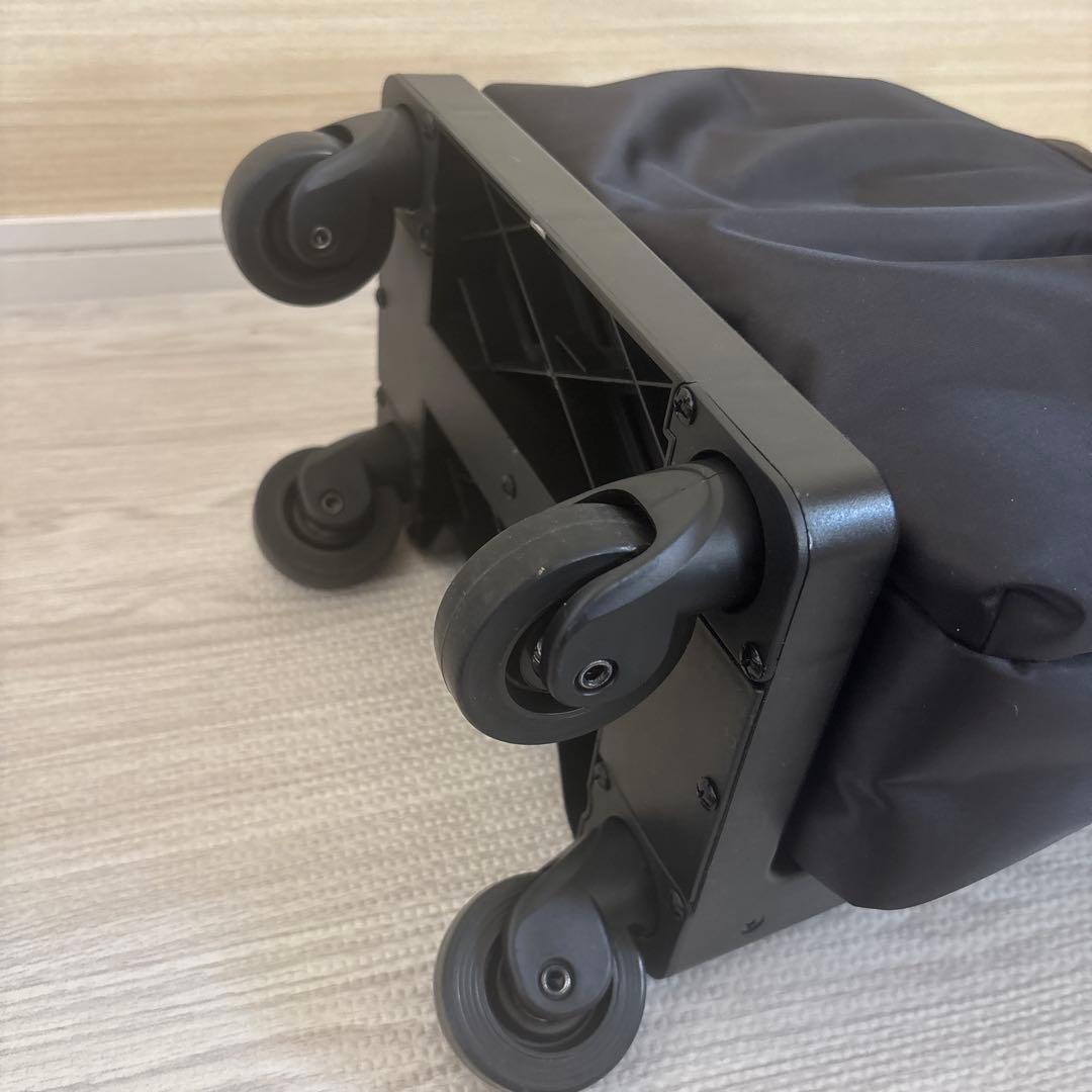 【美品】スワニー　キャリーバッグ　クレーぺ　黒　ストッパー機能