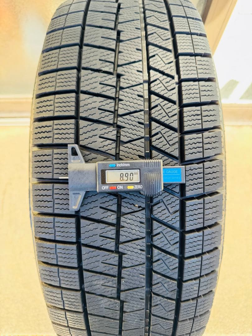 DUNLOP WINTERMAXX 03 215/60R16 95Q 21年