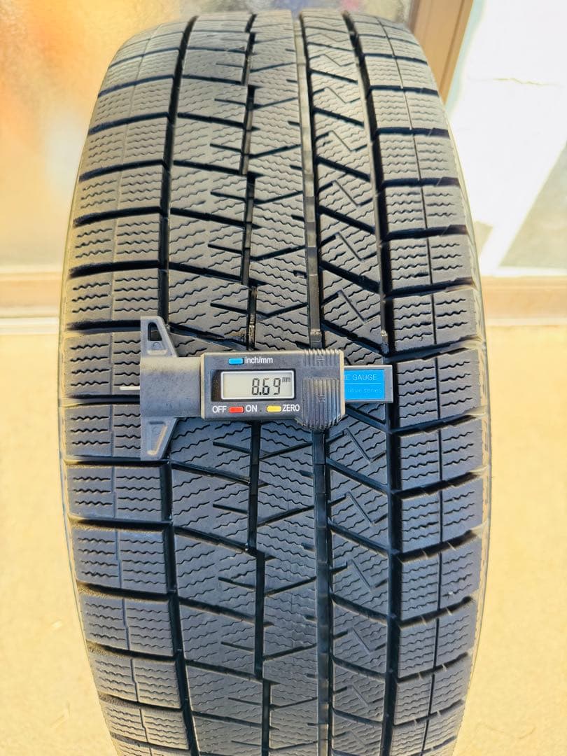 DUNLOP WINTERMAXX 03 215/60R16 95Q 21年