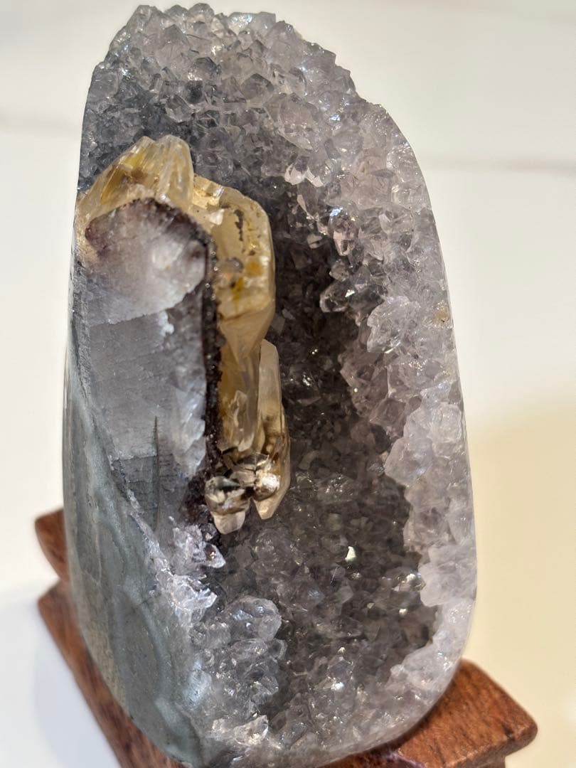 天然水晶原石 木製台座付き