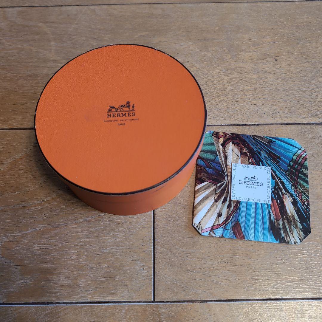 エルメス プリーツ スカーフ 去年の雪 Neige d'Antan