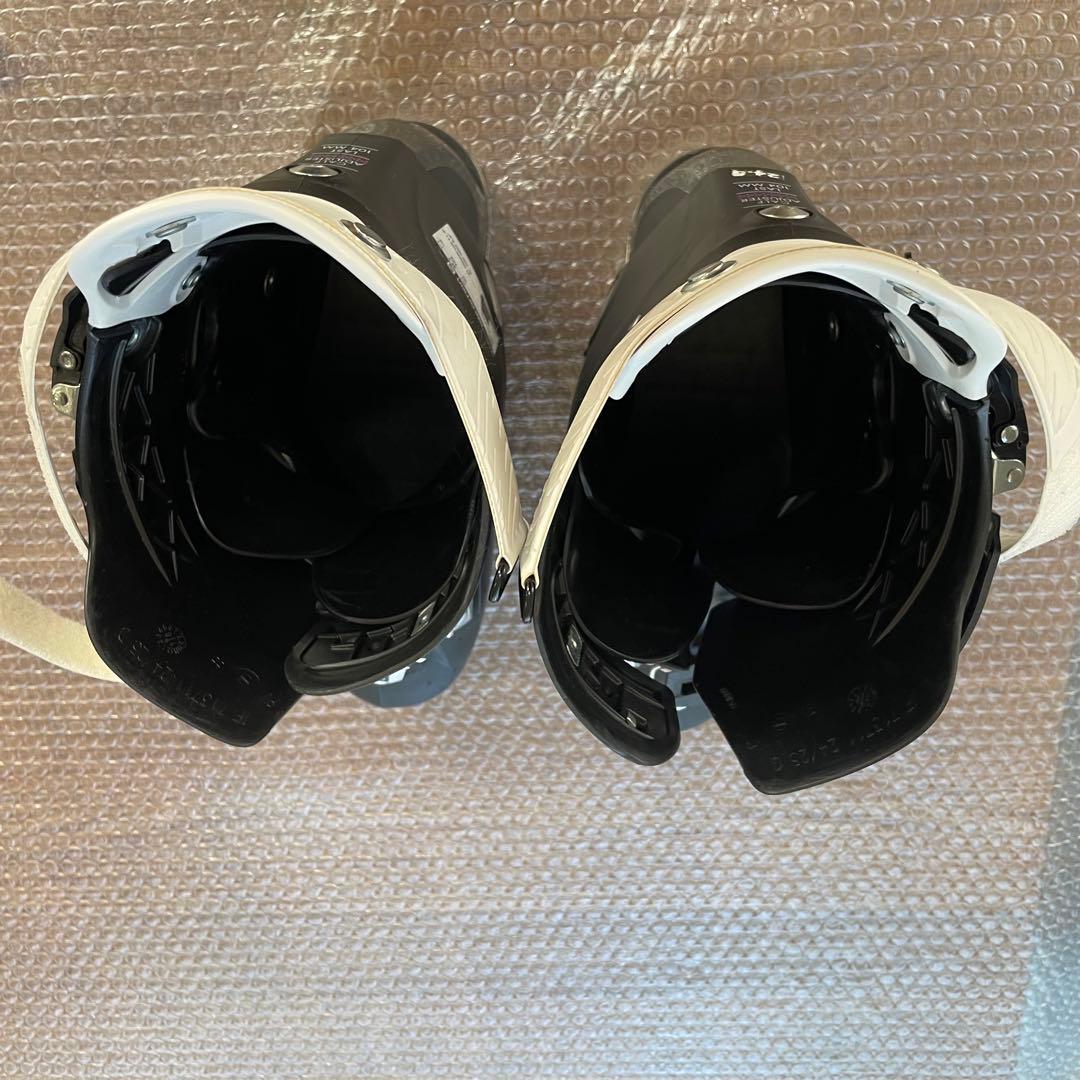 2020 salomon サロモン24-24.5cm スキーブーツ　レディース