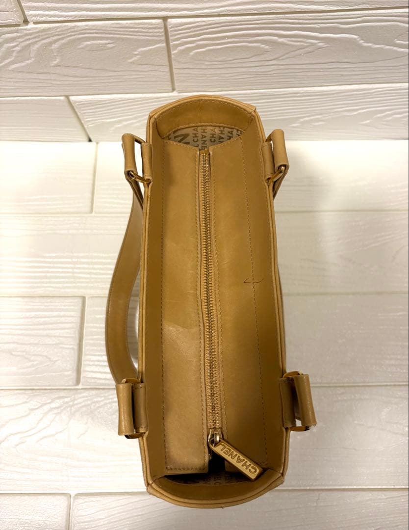 CHANEL ベージュ トートバッグ　チョコバー　カーフスキン