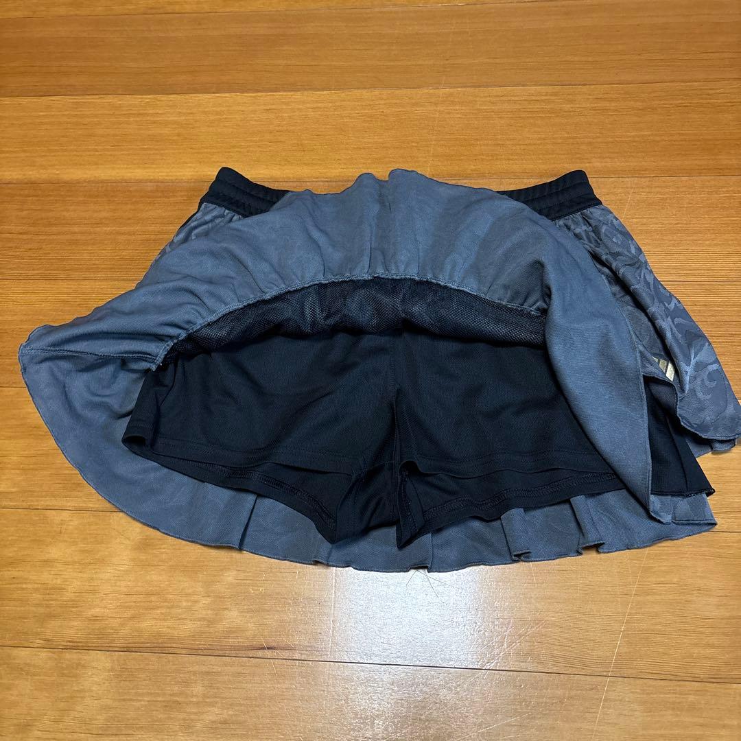 アディダスステラマッカートニー シャツ、スカート　２点セット