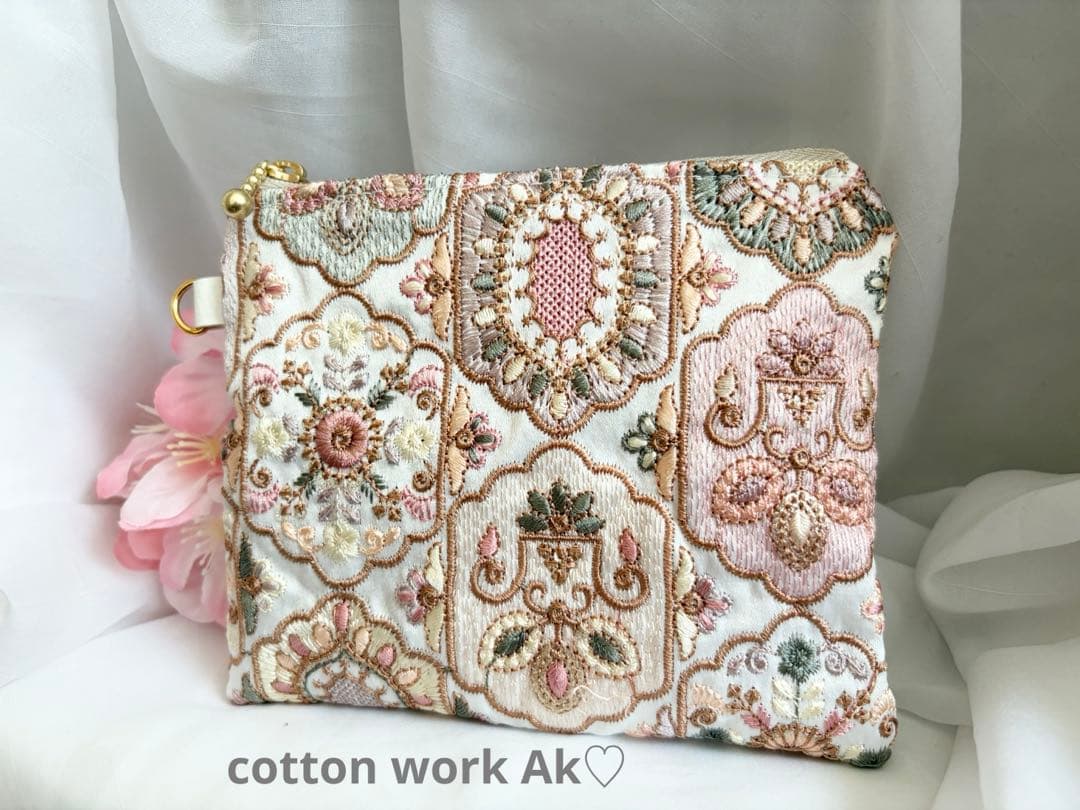 ポーチ　インド刺繍生地　インド刺繍ポーチ　No.72