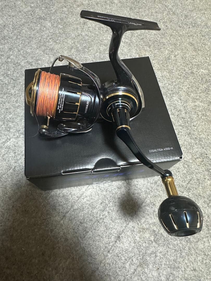 リール DAIWA 23SALTIGA 4000-H
