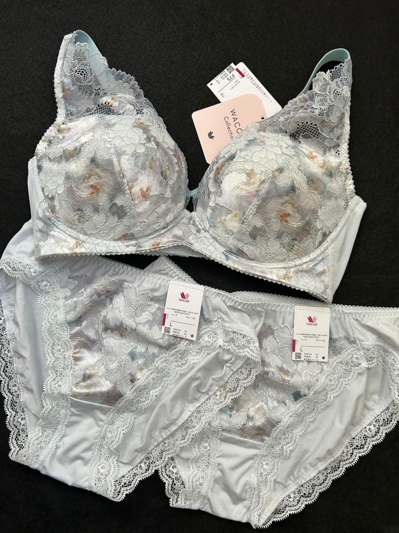 ワコール　Wacoal　ブラ／ショーツ（2枚）セット　重力ケアブラ　ノンワイヤー