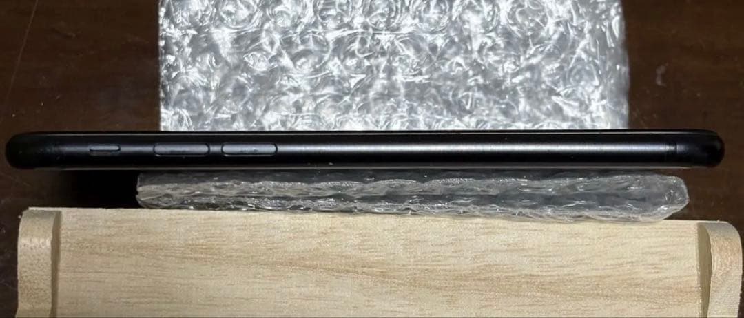 iPhone se 第2世代 128GB 本体 ブラック SIMフリー