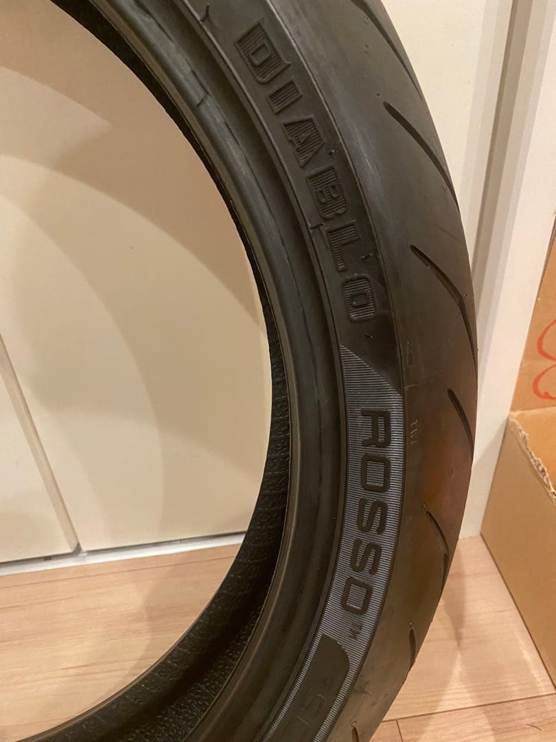 PIRELLI (ピレリ) DIABLO ROSSO 120/70R17 未使用