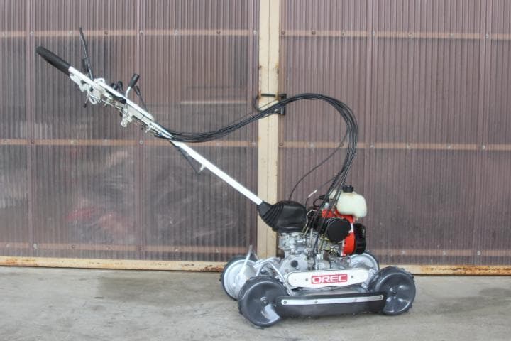 スパイダーモアー　SP850A　4WD 爪新品　オーレック　斜面刈