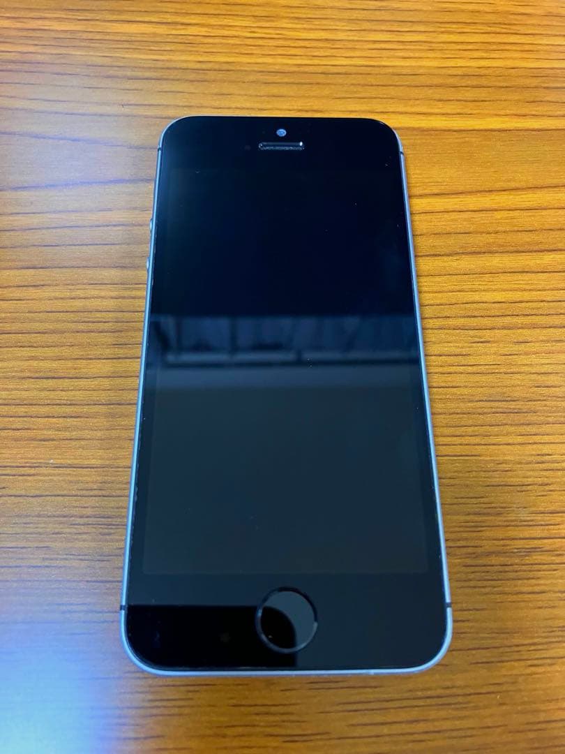 iPhone SE 第１世代 64GB スペースグレー