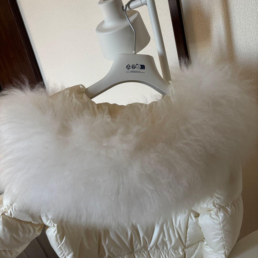MONCLER モンクレ 白 ファー ショート丈ダウン サイズ1