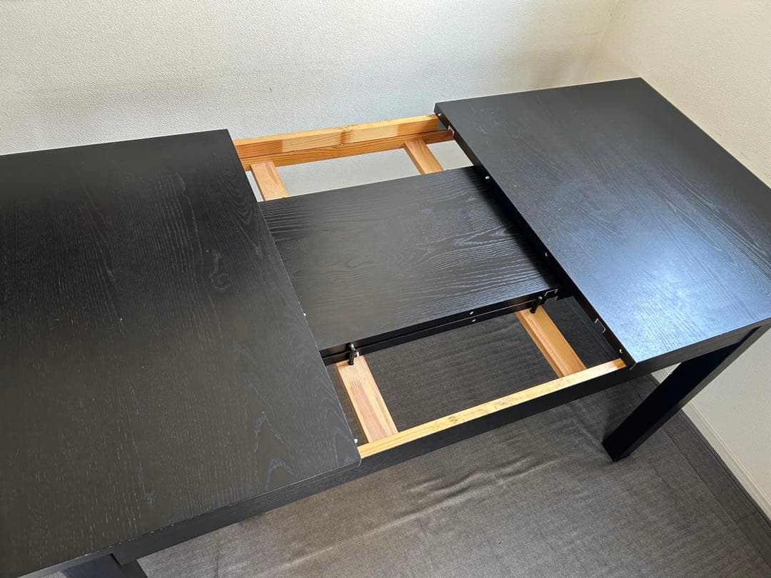 【たのめる便】イケア BJURSTA 伸長式ダイニングテーブル