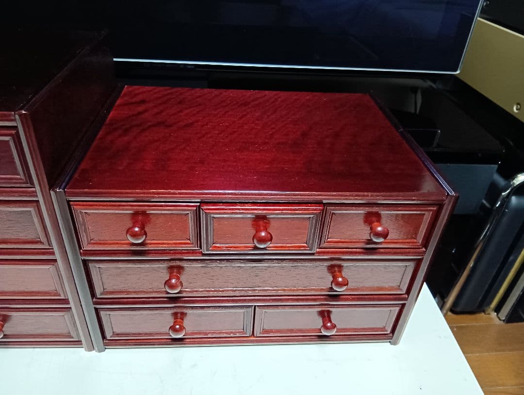 希少　1970's　ローズウッド　仕上げ　３分割式　小引き出し　１７杯　美品