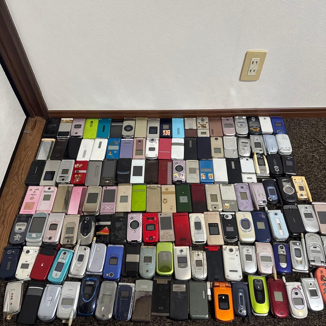 ガラケーまとめ売り-